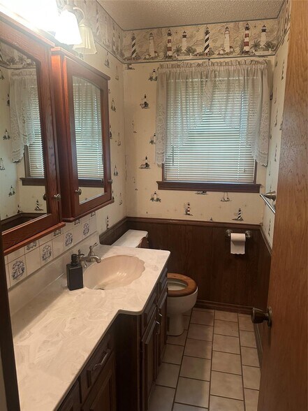 More Photos Of 12869 FM 1385, Pilot Point Flex For Lease