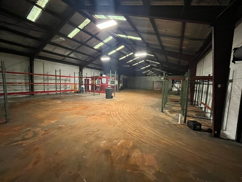 More Photos Of 104 Hay St, West Warwick Refrigeration Cold Storage For Sale