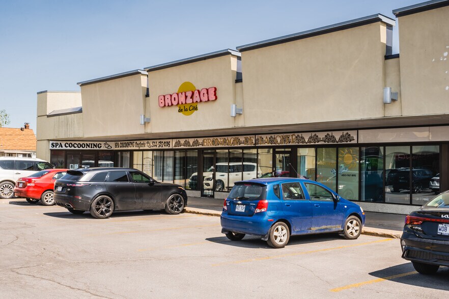 More Photos Of 1895 Boul René-Laennec, Laval General Retail For Lease
