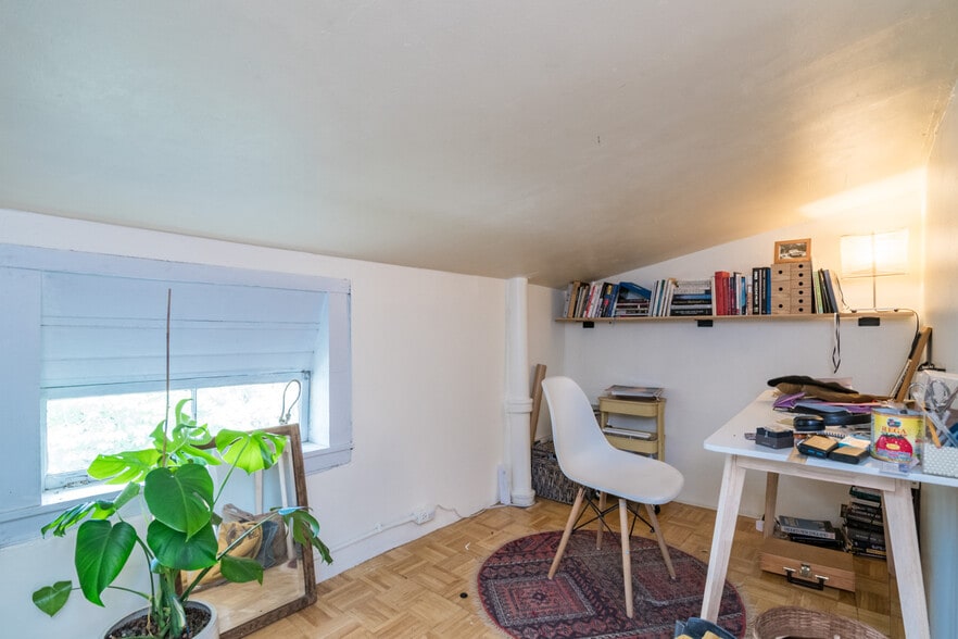 More Photos Of 81 Bridge St, Northampton Multifamily For Sale
