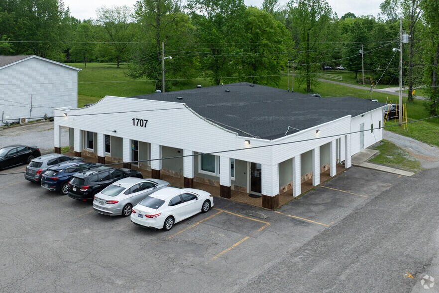 Primary Photo Of 1707 Fairview Blvd, Fairview Coworking Space