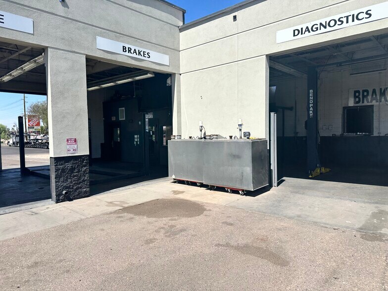 More Photos Of 10380 N 91st Ave, Peoria Auto Repair For Lease