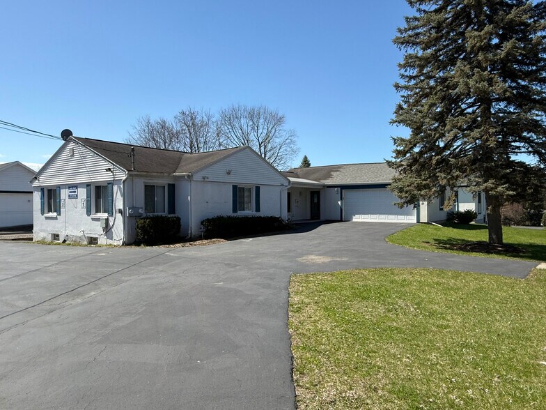 More Photos Of 2041 Penfield Rd, Penfield Unknown For Lease