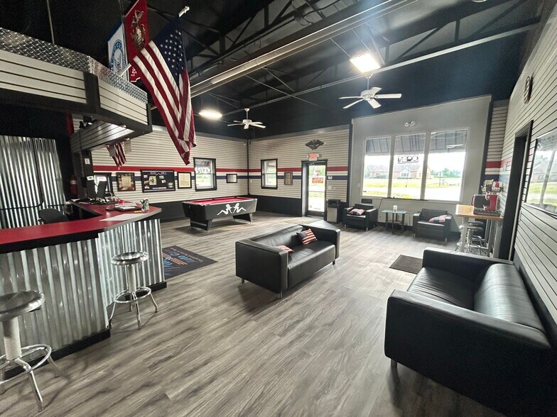 More Photos Of 4516 Van Dyke Rd, Almont Warehouse For Lease