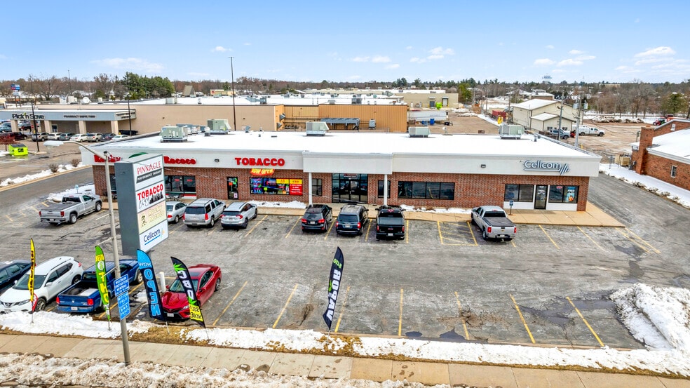 More Photos Of 1841-1847 8th St, Wisconsin Rapids Freestanding For Sale