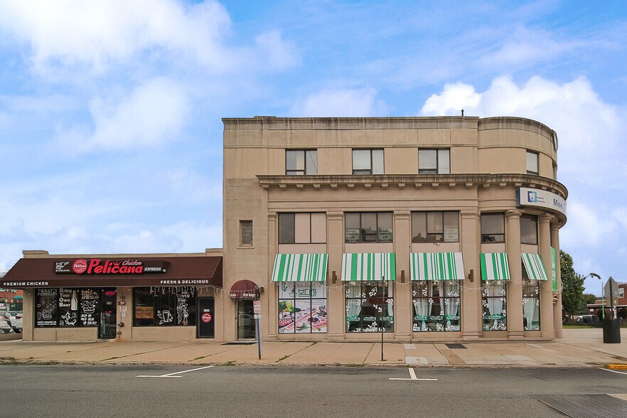 Primary Photo Of 280 Broad Ave, Palisades Park Office For Lease