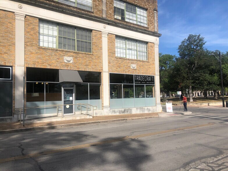 More Photos Of 317 Lexington Ave, San Antonio Apartments For Lease