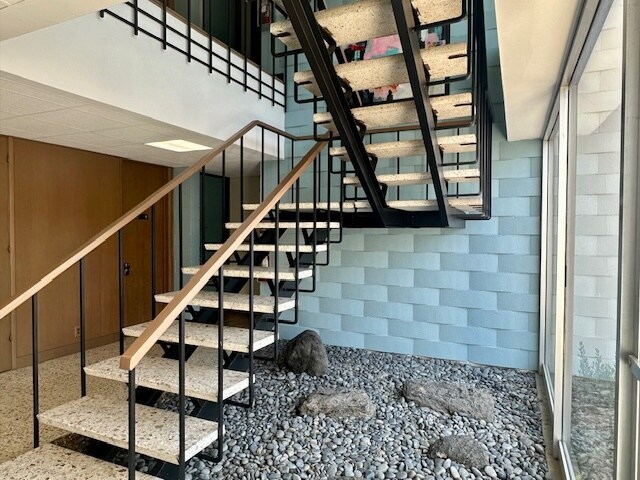 More Photos Of 3646 Long Beach Blvd, Long Beach Loft Creative Space For Sale