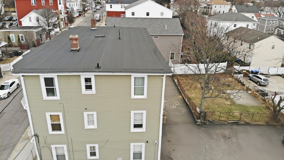 More Photos Of 17 Ledge St, Providence Apartments For Sale
