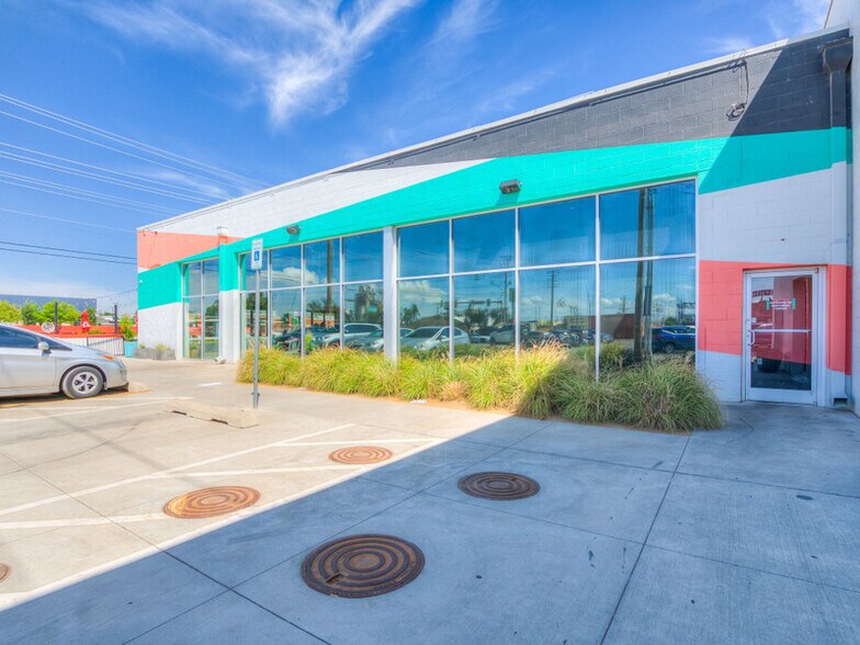 More Photos Of 916 NW 6th St, Oklahoma City Storefront Retail Office For Sale