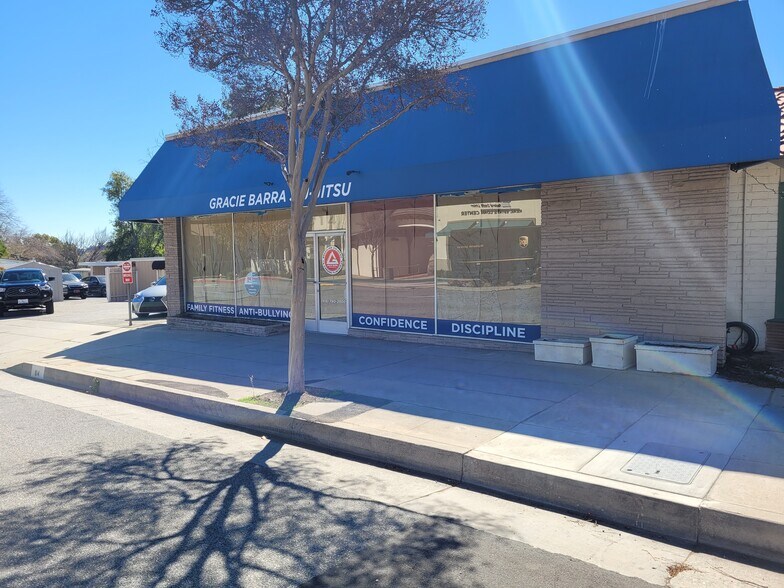 More Photos Of 814 Foothill Blvd, La Cañada Flintridge Storefront For Lease
