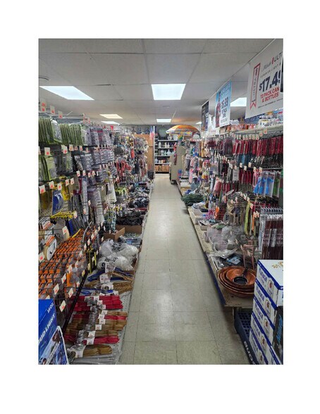 More Photos Of 720 S Jefferson St, Perry Freestanding For Sale