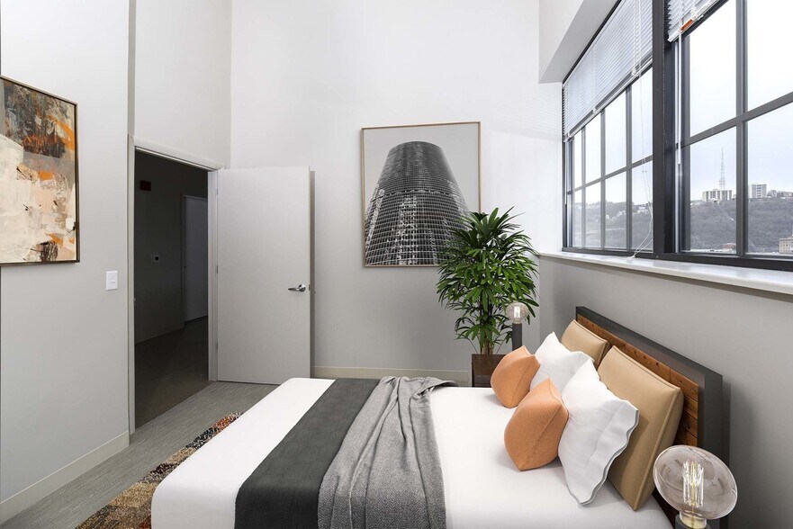 More Photos Of 615 First Ave, Pittsburgh Apartments For Lease