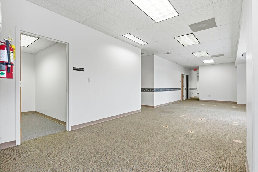 More Photos Of 718 N Martin St, East Prairie Office For Sale