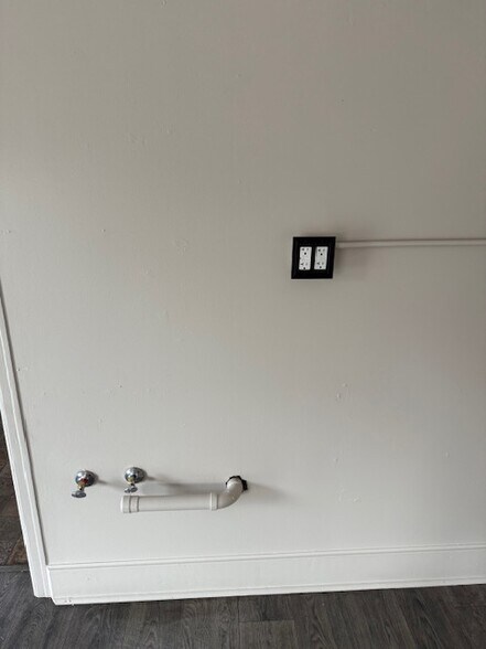 More Photos Of 618-630 W Wisconsin Ave, Appleton Restaurant For Lease