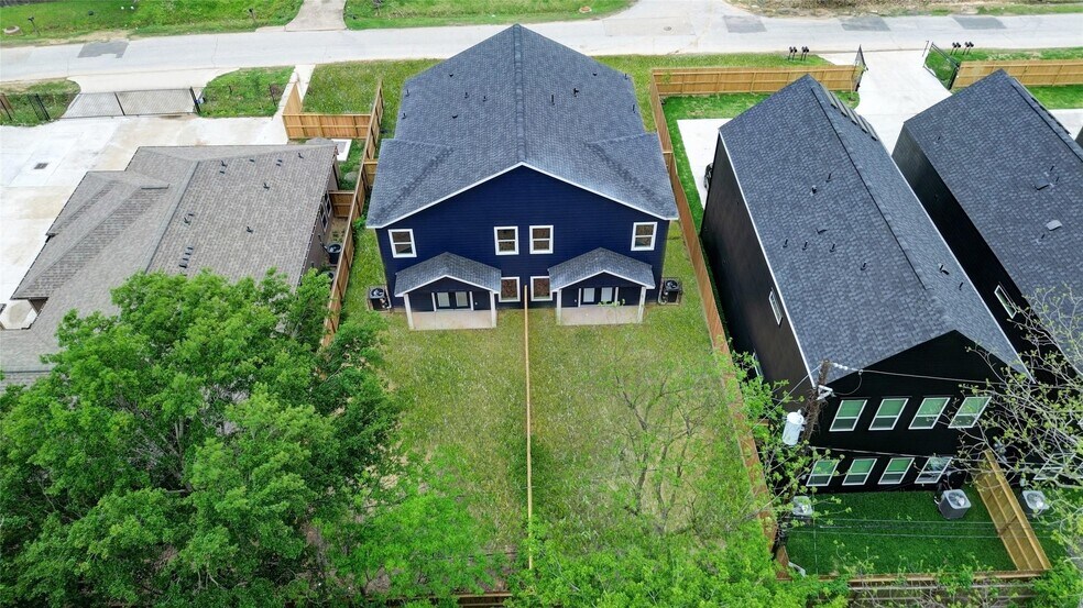 More Photos Of 8314 Williamsdell, Houston Specialty For Sale