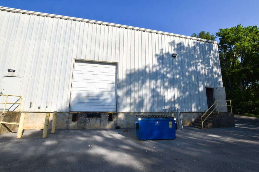 More Photos Of 3010 Williams St, Chattanooga Warehouse For Lease