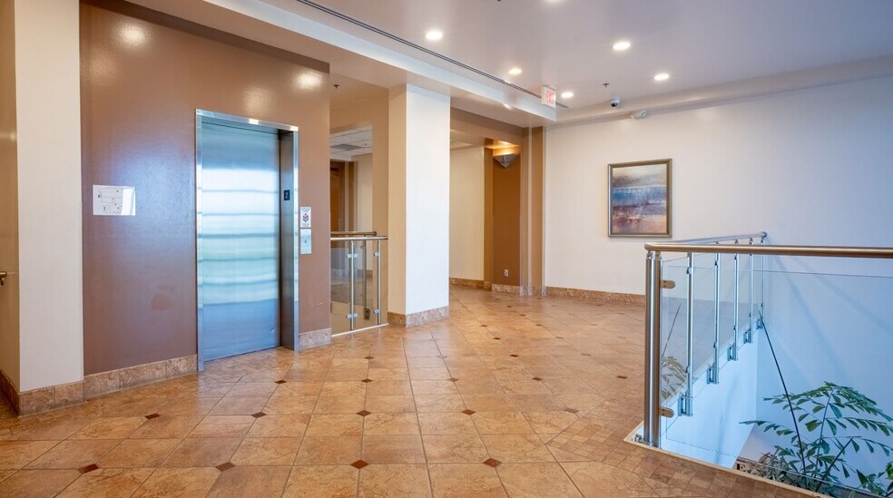 More Photos Of 9900 Stockdale Hwy, Bakersfield Medical For Sale