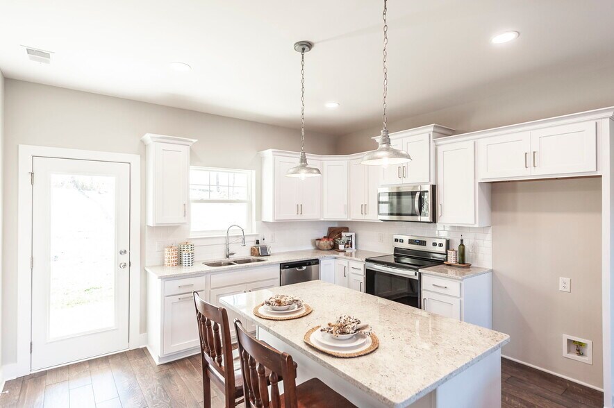 More Photos Of 1136 Lock 4 Rd, Gallatin Apartments For Sale