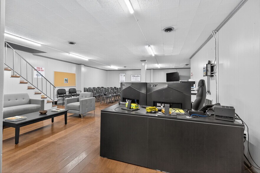 More Photos Of 512 S Wilmer Ave, Anniston Warehouse For Sale