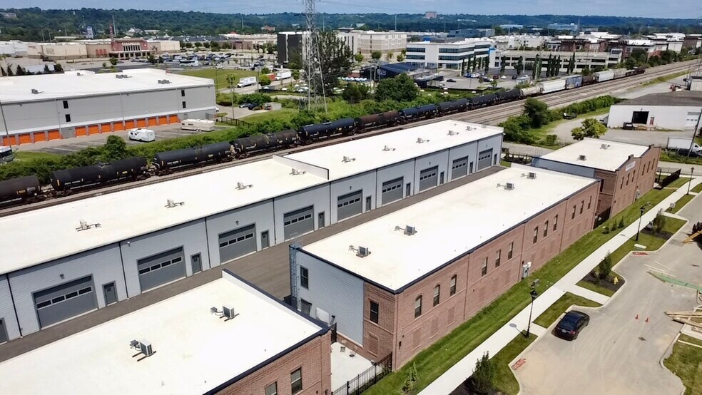 More Photos Of 4477 34th Ave, Cincinnati Self Storage For Lease