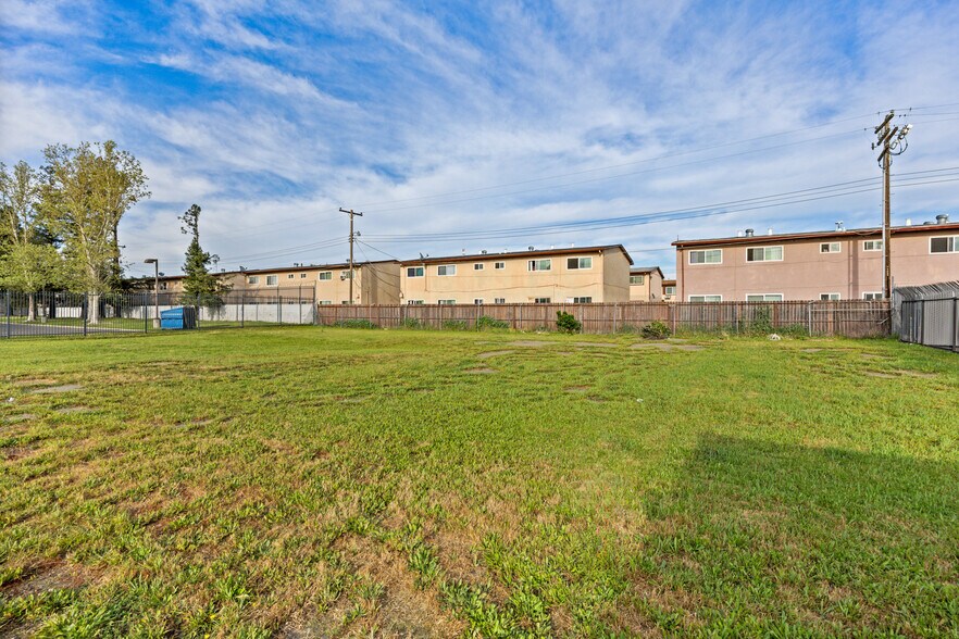 More Photos Of 7223 55th St, Sacramento Restaurant For Sale