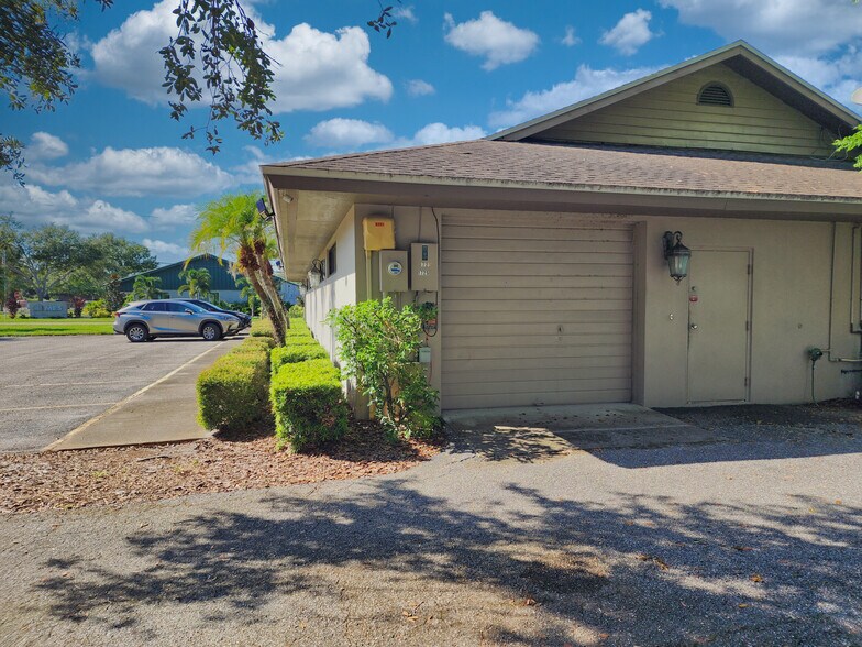 More Photos Of 1725 Barber Rd, Sarasota Office For Sale