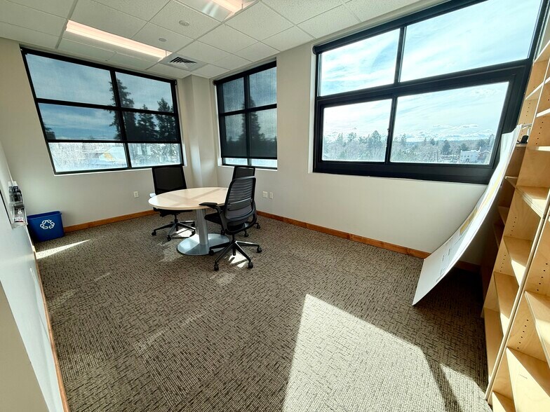 More Photos Of 550 NW Franklin Ave, Bend Medical For Lease