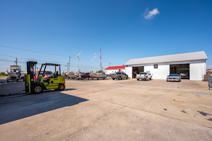 More Photos Of 709 W Main St, Crisfield General Retail For Sale
