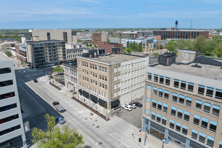 More Photos Of 34-38 N Jefferson St, Dayton Office For Sale