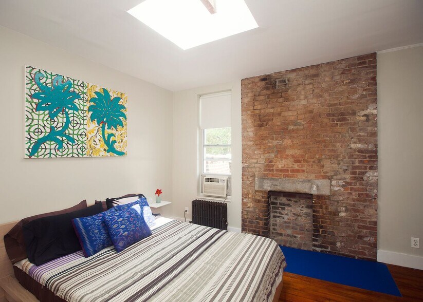 More Photos Of 5-46 50th Ave, Long Island City Storefront Retail Residential For Sale