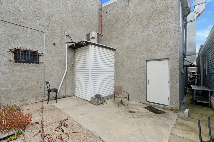 More Photos Of 4742-4744 Richmond St, Philadelphia Restaurant For Lease