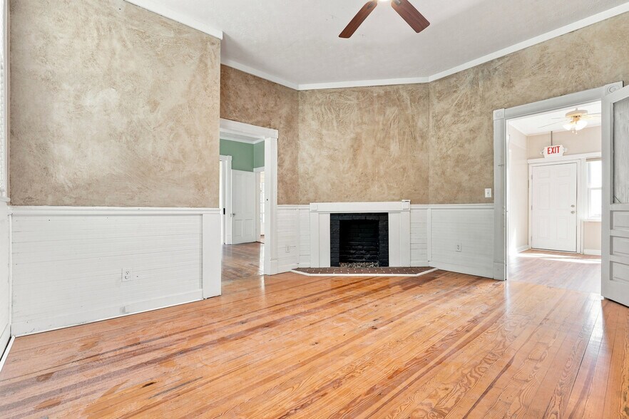 More Photos Of 339 W Main St, Easley Office For Sale
