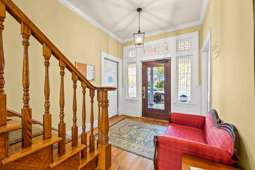 More Photos Of 1066 W Fourth St, Winston-Salem Office For Sale