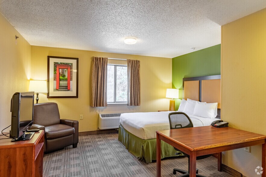 More Photos Of 7065 Jimmy Carter Blvd, Peachtree Corners Hotel For Sale