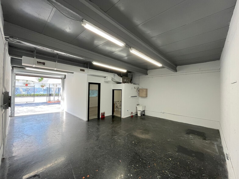 More Photos Of 761 NW 23rd St, Miami Warehouse For Lease