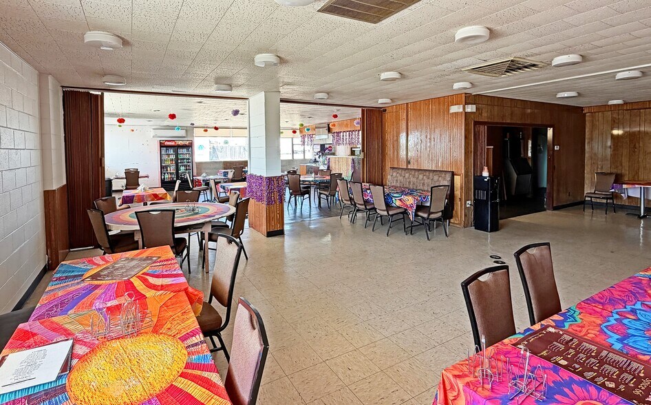 More Photos Of 1202 Castle Rock St, Quinter Hotel For Sale