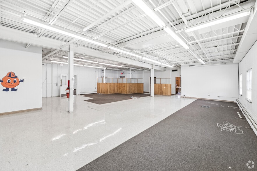 More Photos Of 2204-2230 Erie Blvd, Syracuse Manufacturing For Sale