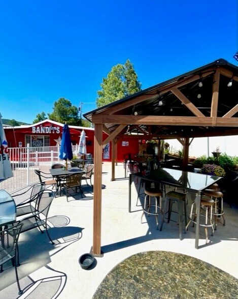 More Photos Of 5079 N AZ Highway 87, Strawberry Restaurant For Sale