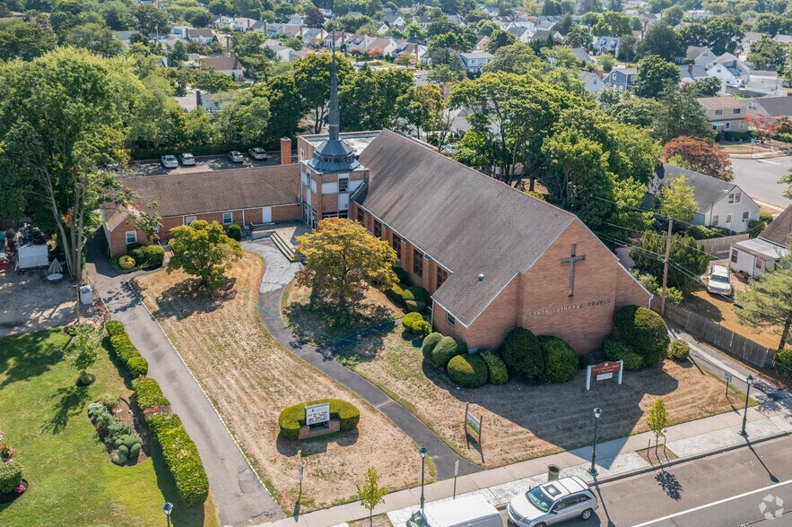 More Photos Of 311 Uniondale Ave, Uniondale Specialty For Sale