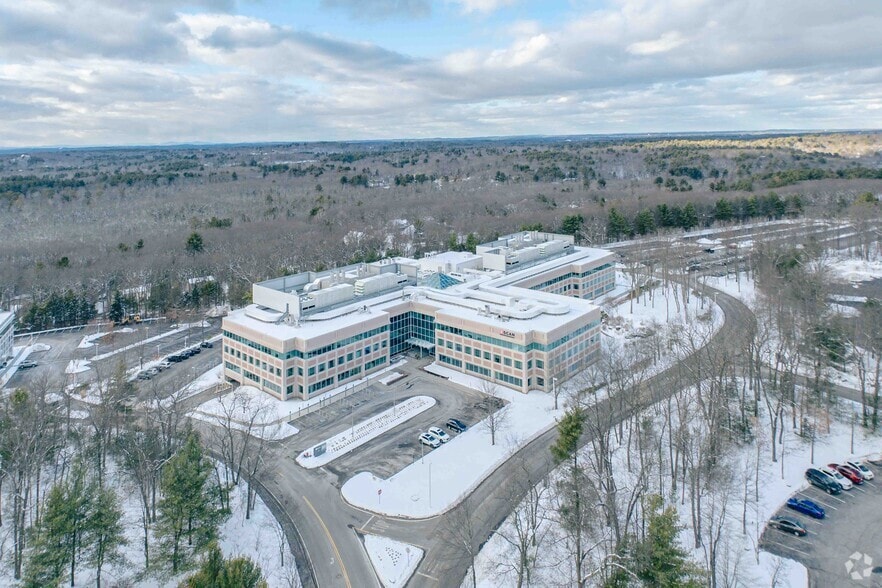 More Photos Of 880 Winter St, Waltham Office For Lease