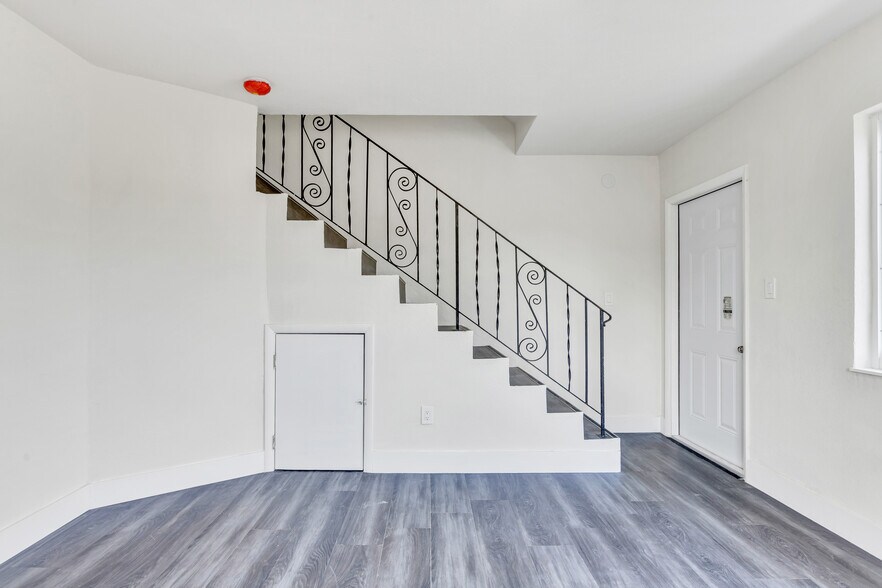 More Photos Of 1430 NW 2nd Ave, Florida City Apartments For Sale