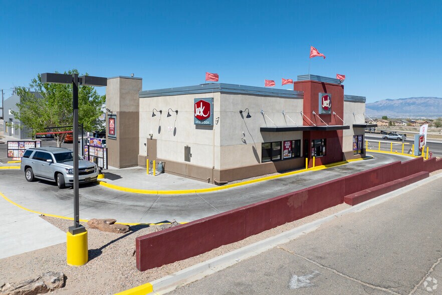 More Photos Of 301 98th St, Albuquerque Fast Food For Sale