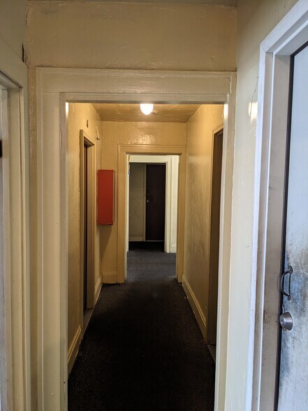 More Photos Of 576 E 152nd St, Cleveland Apartments For Sale