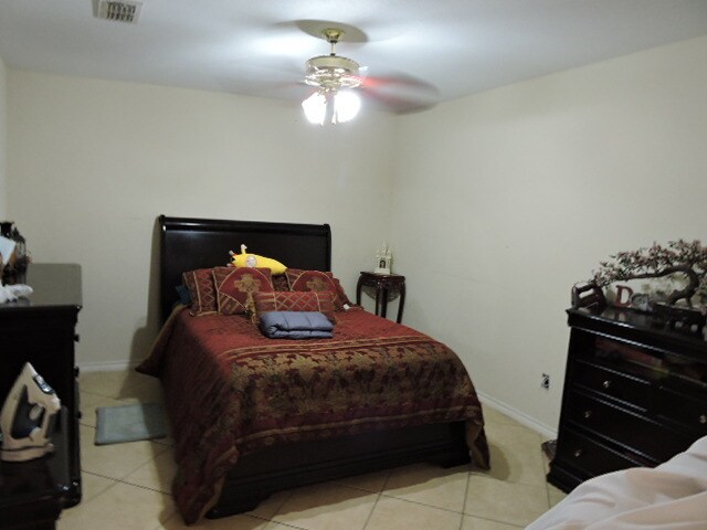 More Photos Of 1613 Calle del Norte, Laredo Freestanding For Sale