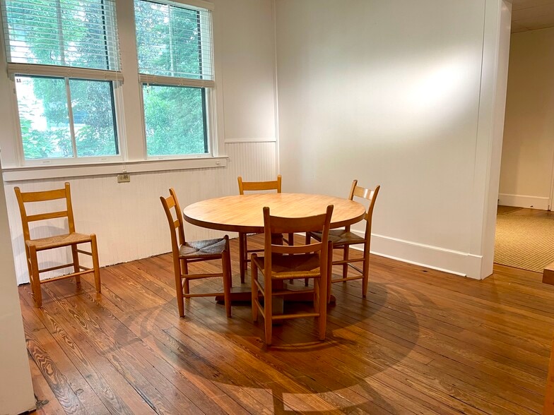 More Photos Of 754 Piedmont Ave, Atlanta Office Residential For Lease