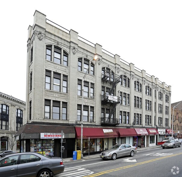 Primary Photo Of 584-588 Summit Ave, Jersey City Storefront Retail Office For Lease
