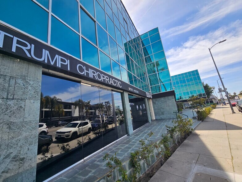 More Photos Of 12340 Santa Monica Blvd, Los Angeles Medical For Lease