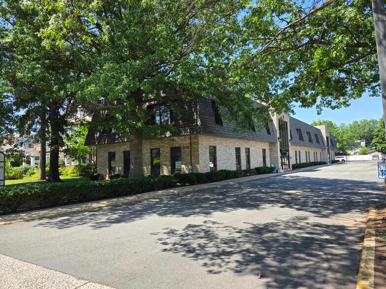 Primary Photo Of 329 Belleville Ave, Bloomfield Medical For Lease