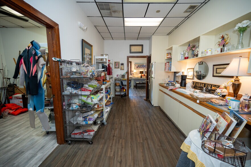 More Photos Of 1365 N Courtenay Pky, Merritt Island Office Residential For Lease